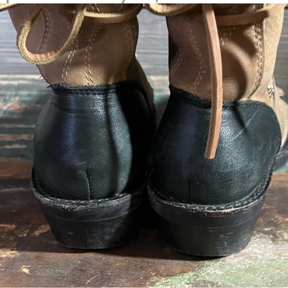 Two-Tone Leather Lace-Up Boots - Picture 6 of 7